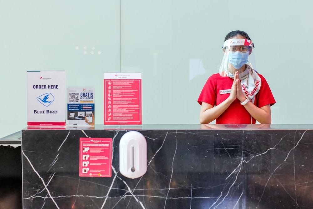 Swiss-Belhotel Mangga Besar Jakarta Buitenkant foto